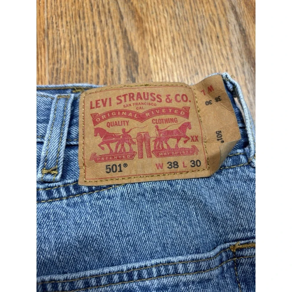Levis 501 Jeans Men 38x30 Light‎ Blue Wash Denim Button Fly